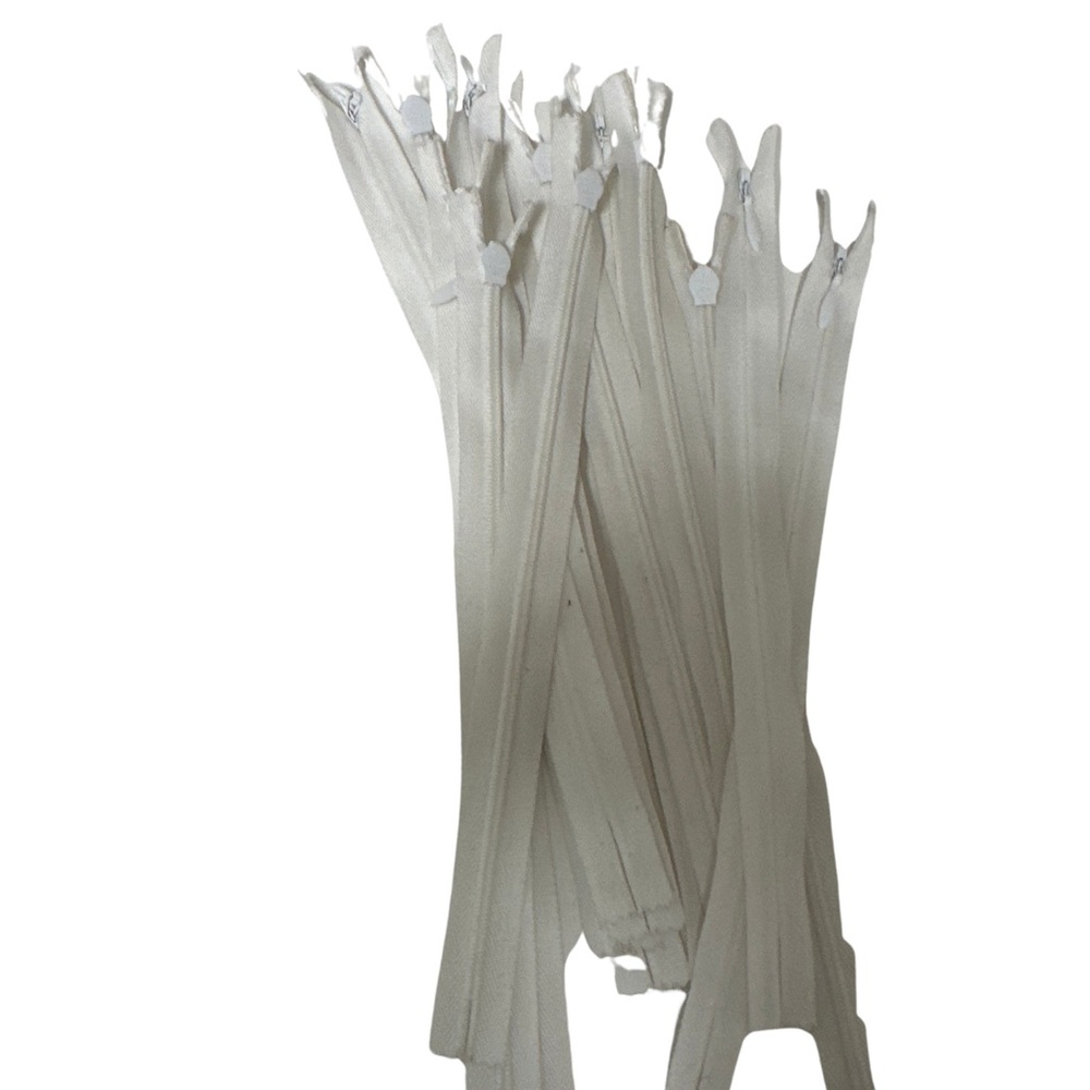 17 White 7 + 1/2” Invisible Nylon YKK Zippers